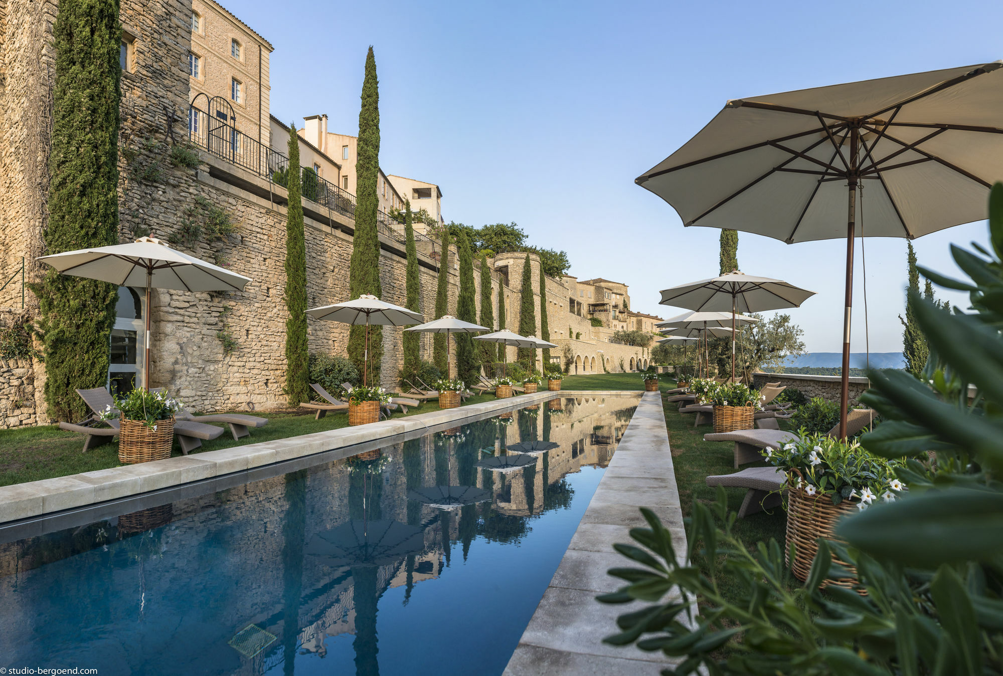 Airelles Gordes, La Bastide Hotel Екстериор снимка